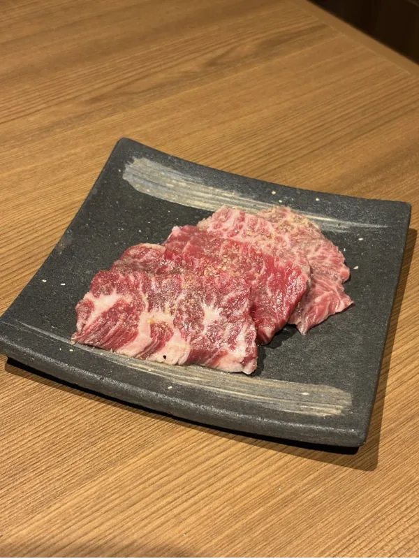 【品よく、心地よく】丁寧なお肉と絶品冷麺に大満足の夜｜写真3