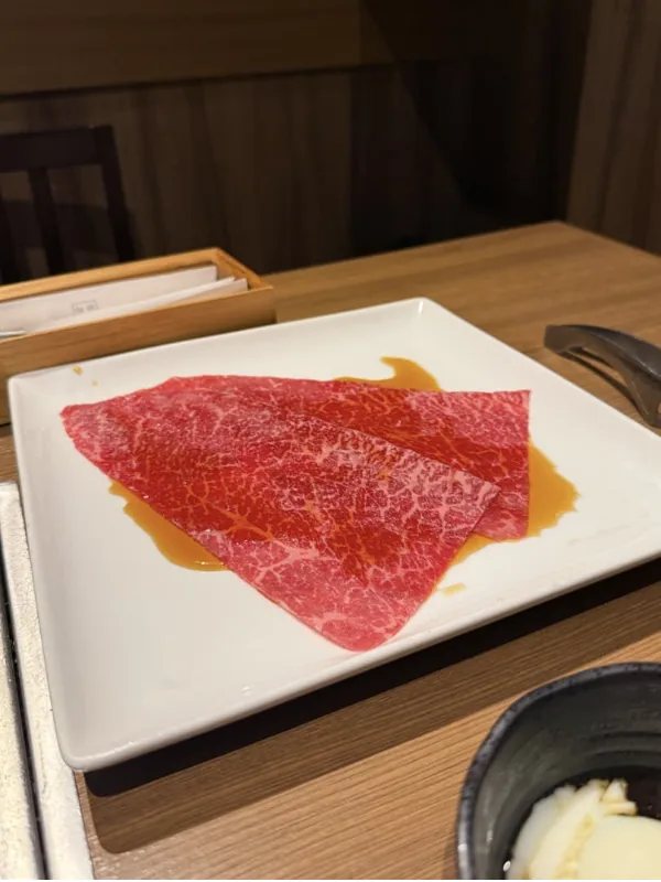 炙りユッケから始まる上質な焼肉旅｜写真3