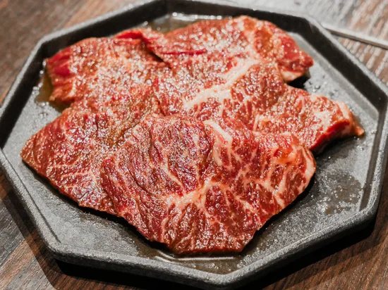 渋谷の大人の隠れ家！絶品「黒田の上ロース」と上質な黒毛和牛を堪能する至福の焼肉！｜焼肉 黒田の来店者記事
