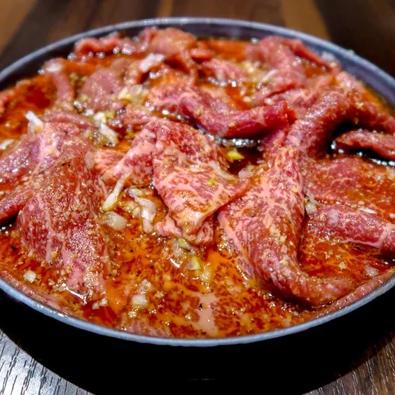 たっぷりの和牛|焼肉 黒田(渋谷・神泉)