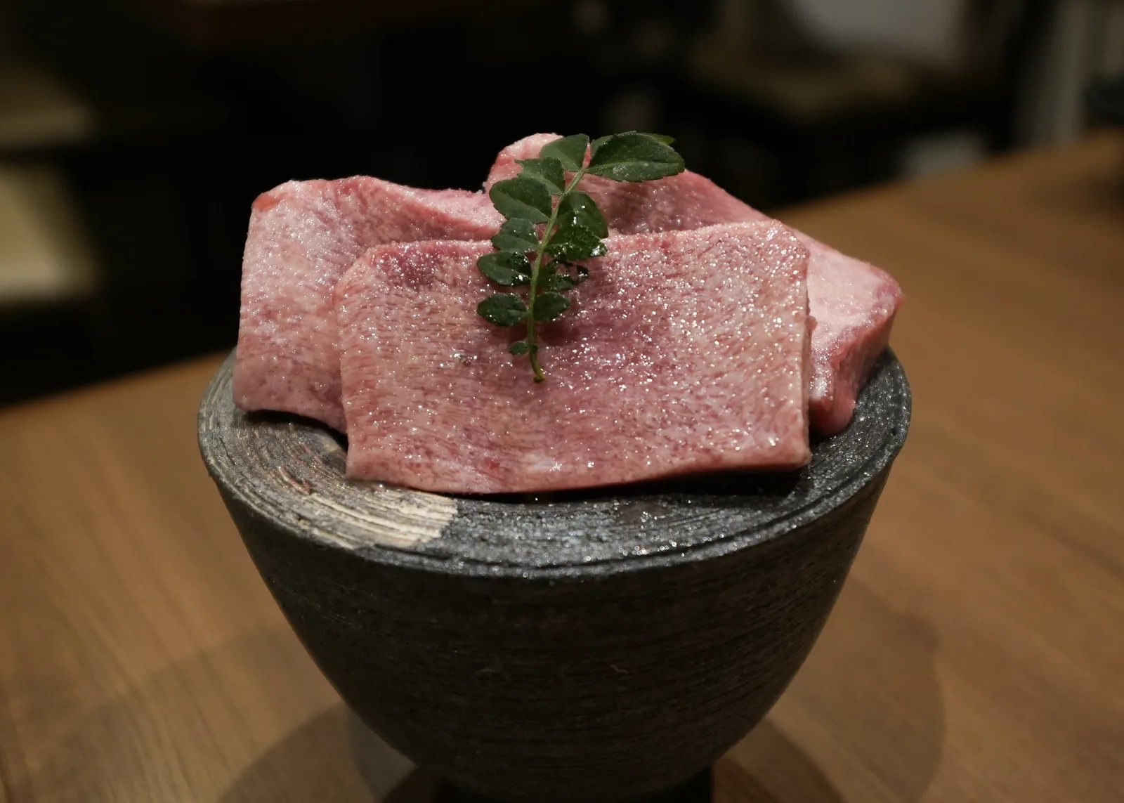 美しいタン塩|焼肉 黒田(渋谷・神泉)